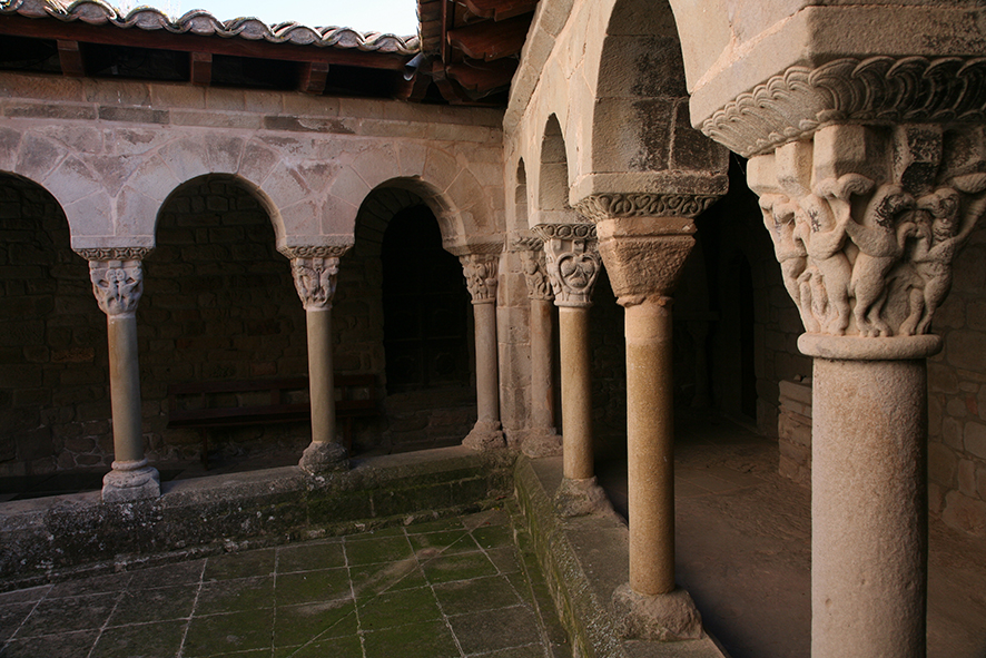 Claustre del monestir de Santa Maria de Lluçà





















© Imatge
Jordi Bastart





