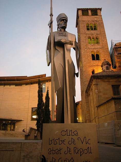 Vic. Monument al Abad Oliva i campanar de la catedral



















© Imatge
Jordi Bastart