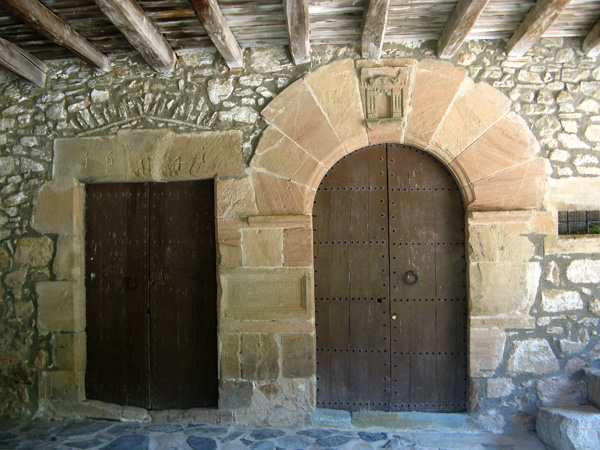 Porche de la ermita de la Virgen de l'Erola.
© Imatge
ACNA